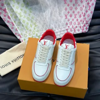 Louis Vuitton LV Trainer blanco rojo cuero pebbled piping de contraste sneakers lifestyle