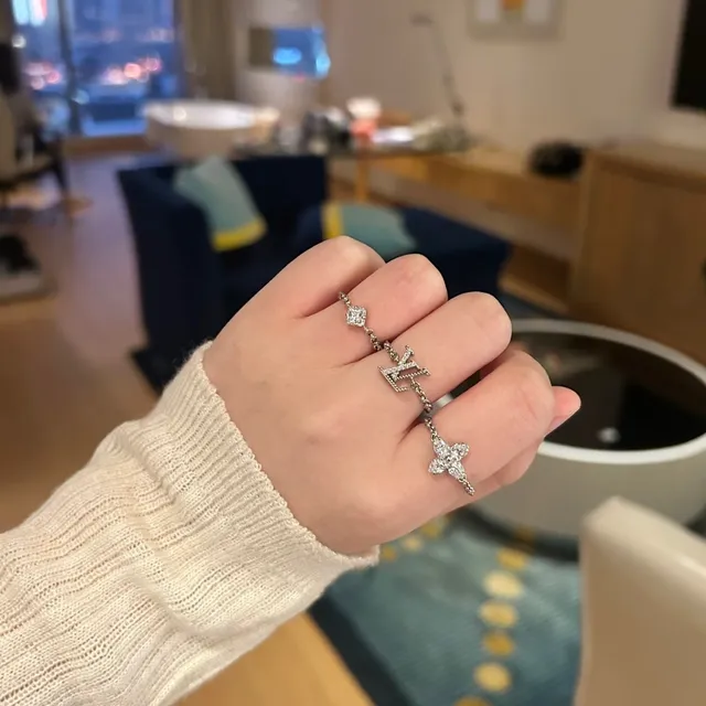 Louis Vuitton LV Volt and Flower Ring Set Gold Transparent Crystals Ring 3