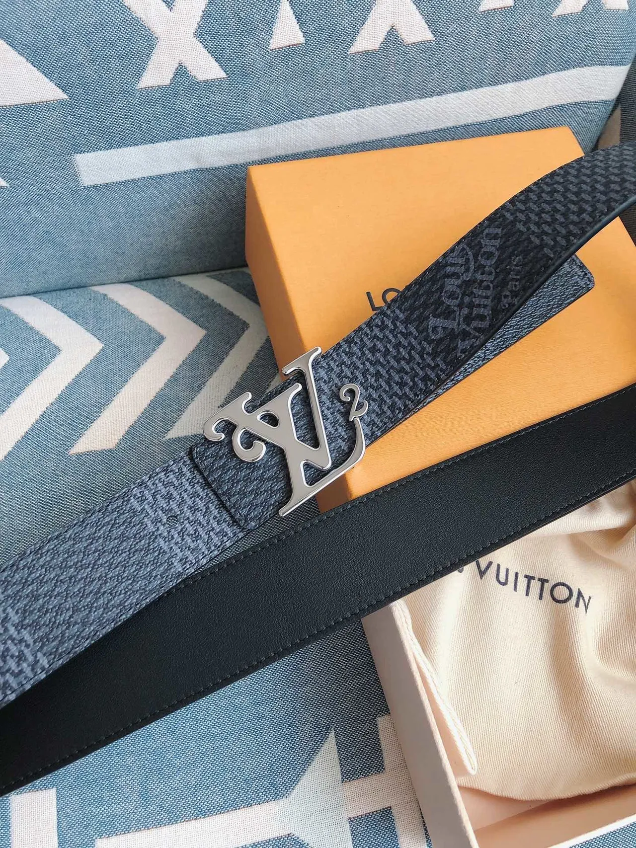 Louis Vuitton LV² Belt Dark Blue Textured Leather Belt 7