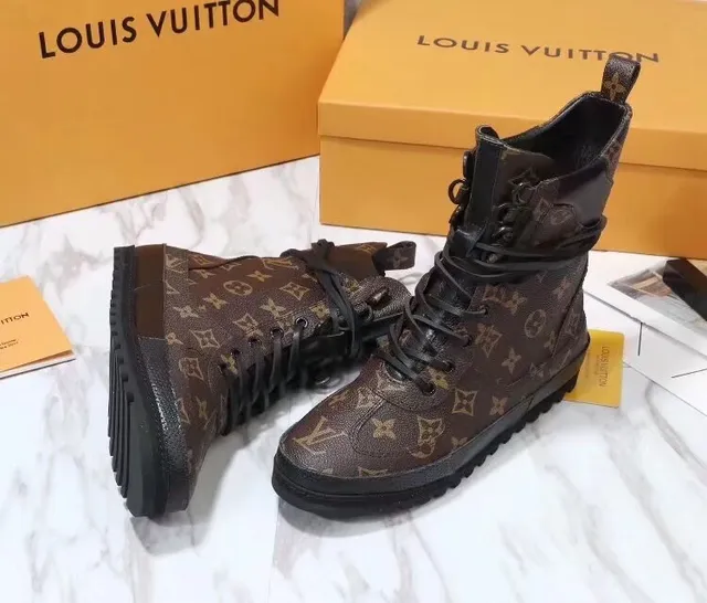 Louis Vuitton Monogram Lona Bota de Trabalho Com Cadarço e Bico Alto 2