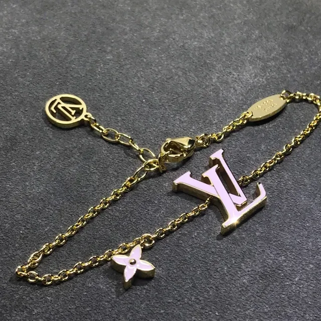 Louis Vuitton Monogram Flower Enamel Gold-Tone Chain Ring 2