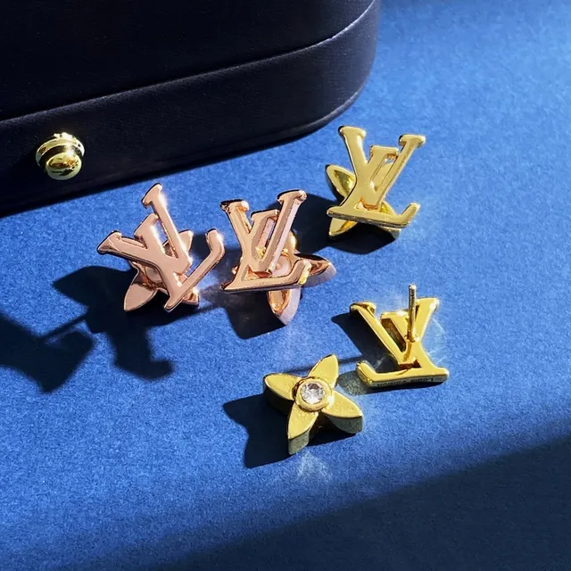 Louis Vuitton Monogram Flower Rose Gold and Yellow Gold Crystal Pearl Earrings 9