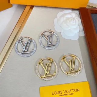 أقراط Louis Vuitton Monogram Hoop ذهبي فضي دائري مرصع كريستال حدود
