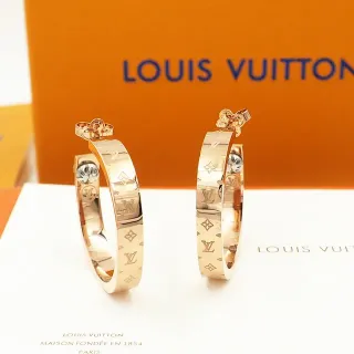 حلقات Louis Vuitton Monogram ذهبية عريضة
