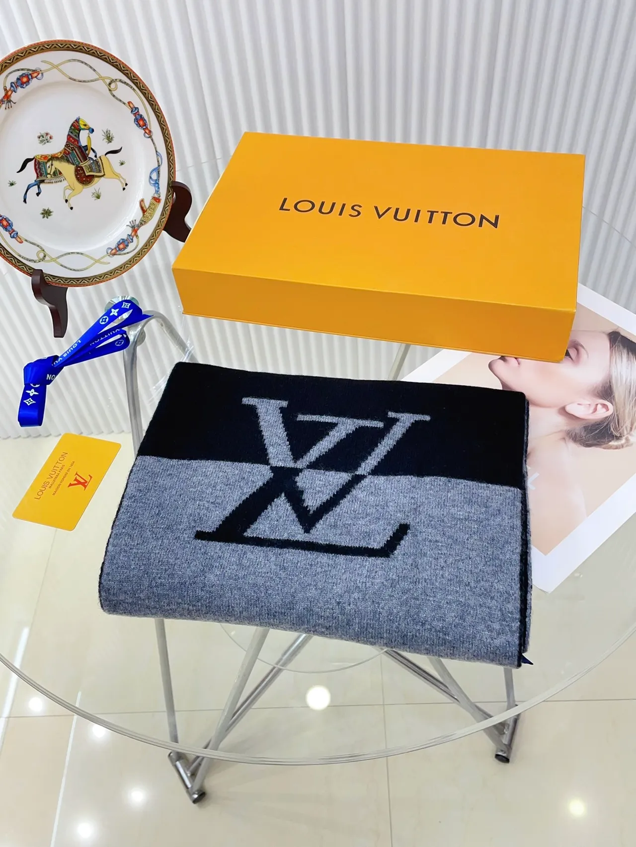 Louis Vuitton Monogram Knit নেভি ও গ্রে ক্যাশমিয়ার স্কার্ফ 4