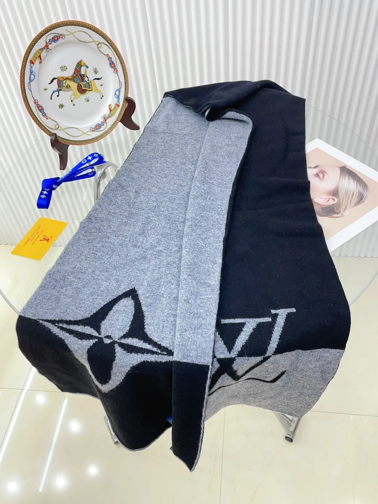Louis Vuitton Monogram Knit নেভি ও গ্রে ক্যাশমিয়ার স্কার্ফ 6