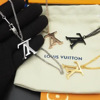 Louis Vuitton Monogram পেন্ডেন্ট রুপো সোনা মোটা চেইন মালা