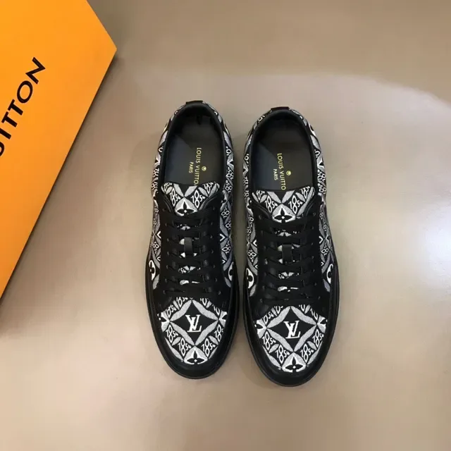 Louis Vuitton Monogram Print Black Lifestyle Sneakers 9