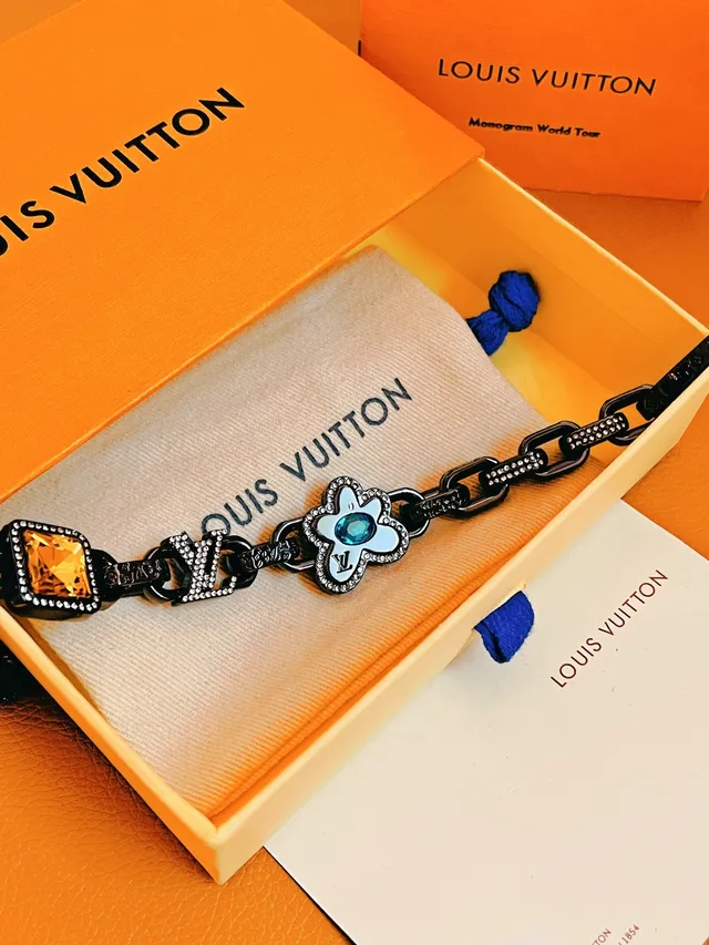 Bracelete Louis Vuitton Monogram World Tour Preto Laranja Corrente Oxidada Pavé Cristais Acentos 3