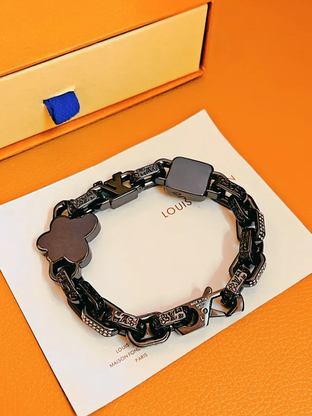 Bracelete Louis Vuitton Monogram World Tour Preto Laranja Corrente Oxidada Pavé Cristais Acentos 4