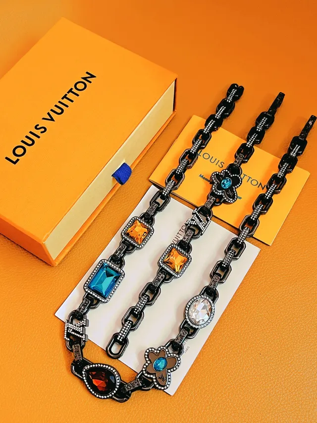Bracelete Louis Vuitton Monogram World Tour Preto Laranja Corrente Oxidada Pavé Cristais Acentos 5