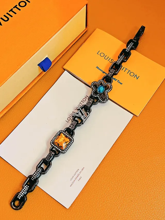 Bracelete Louis Vuitton Monogram World Tour Preto Laranja Corrente Oxidada Pavé Cristais Acentos 6