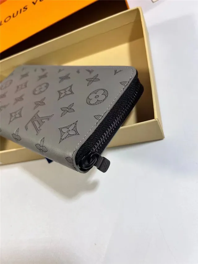 Louis Vuitton Monogram World Tour Portefeuille Long Gris Clair 7