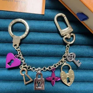 Louis Vuitton Monogram Tour Mundial Prateado Rosa Multi-Charme Acentuado com Esmalte Joias