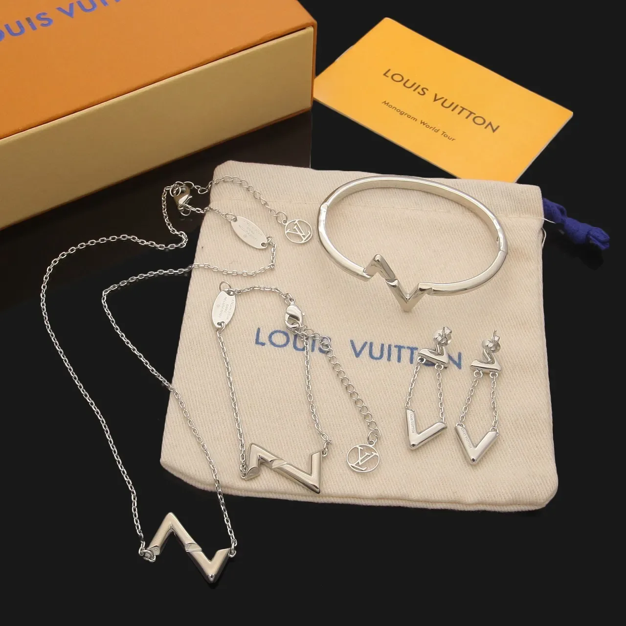 Louis Vuitton Monogram World Tour Zigzag V Chain Bracelet 3