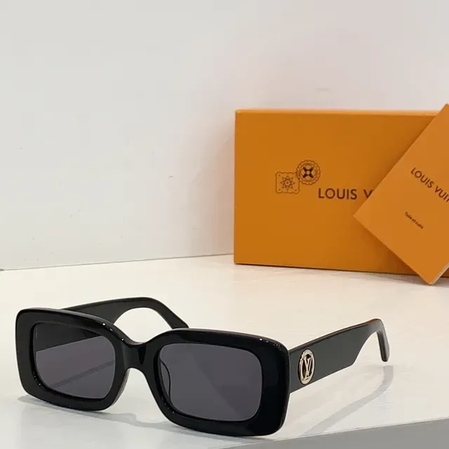 Louis Vuitton Rectangular Tortoiseshell Sunglasses 7