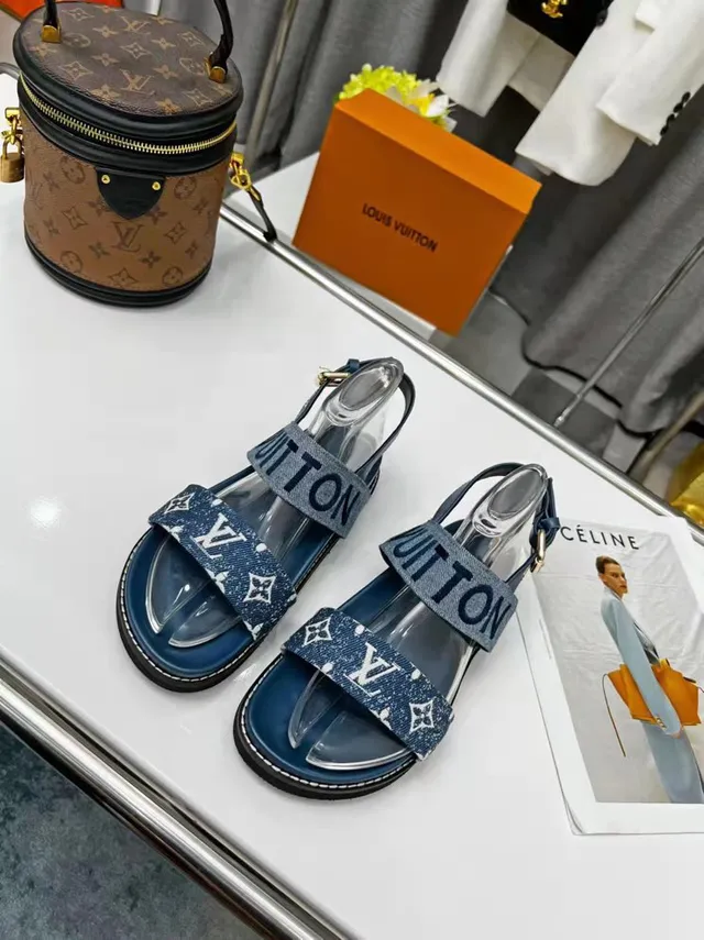 Louis Vuitton Run Away Denim e Monogram Strap Sandálias Casual 4