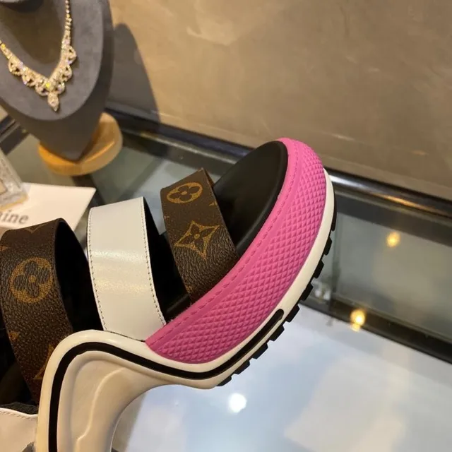 Louis Vuitton fuyez Monogram Toile et Cuir Blanc Sandales Gladiator 5