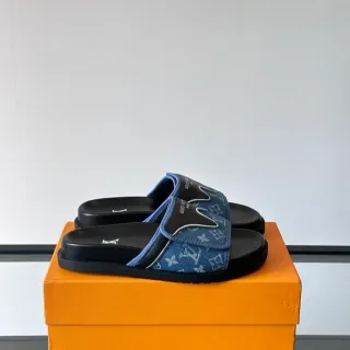 Louis Vuitton Run Away Monogram Denim Sandalias
