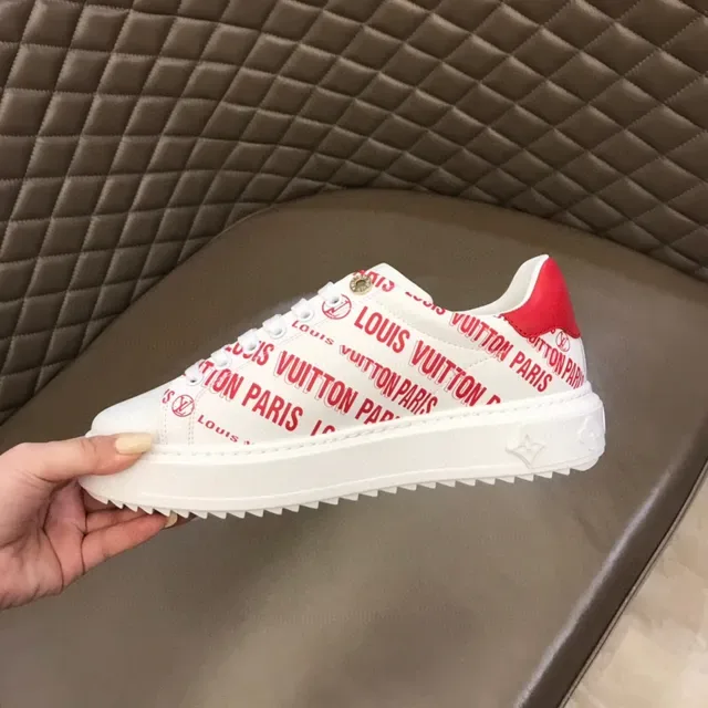 Louis Vuitton Run Away Chaussures Lifestyle Blanches et Rouges à l'Impression de Logo 3