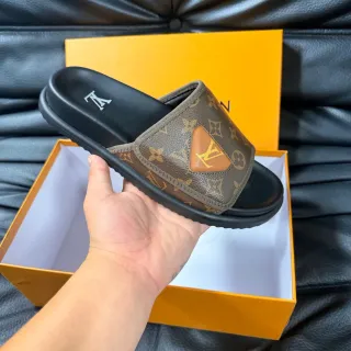 Louis Vuitton Slide Marrón Negro Monograma Lona Cuero Patch Logo Chanclas