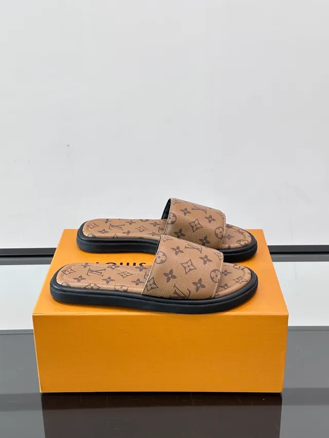 Louis Vuitton Slide Monogram Canvas Slippers 8