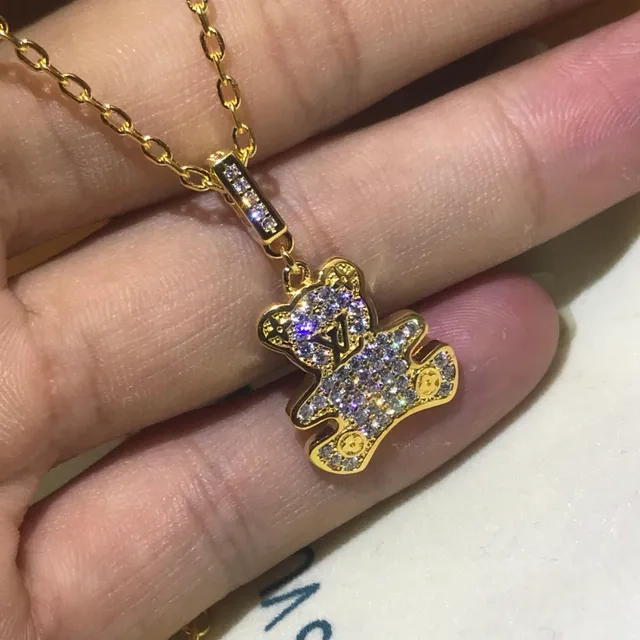 Collier Louis Vuitton Ours en peluche Cristal Pavé 2