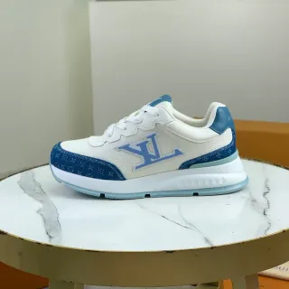 Louis Vuitton Sneakers Lifestyle Blancas y Azules de Cuero y Denim Monograma Superior Cosidas Oversized con Logo LV