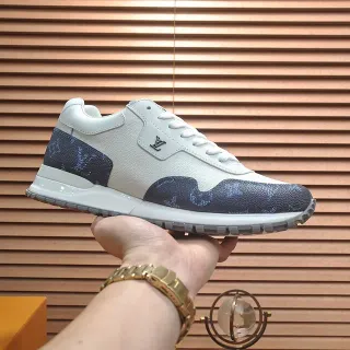 Louis Vuitton Tênis Lifestyle Couro Branco Navy e Painéis Recobertos De Monograma Sola Esculpida Média