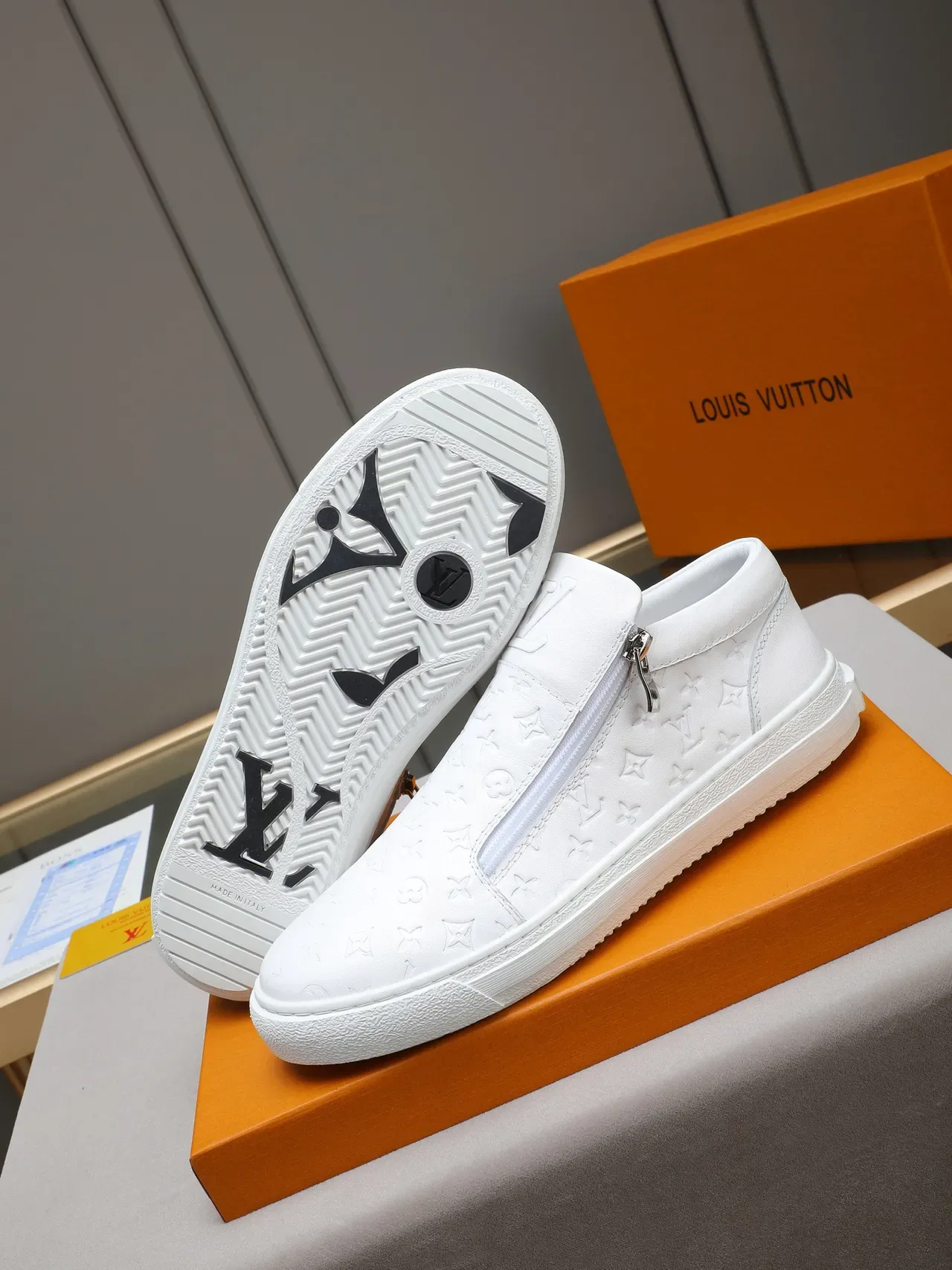 Louis Vuitton White Silver Monogram-Embossed Leather Side Zipper Closure Lifestyle Sneakers 5