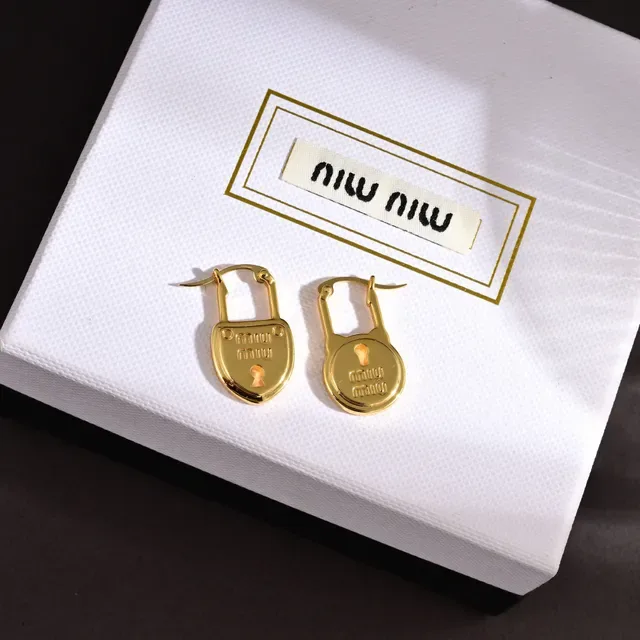 Miu Miu Lock Boucles d'Oreilles Or Gravé Logo 5
