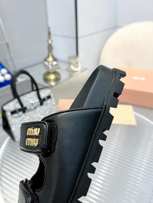 Miu Miu Wander Sandalias de doble correa blanco negro 7