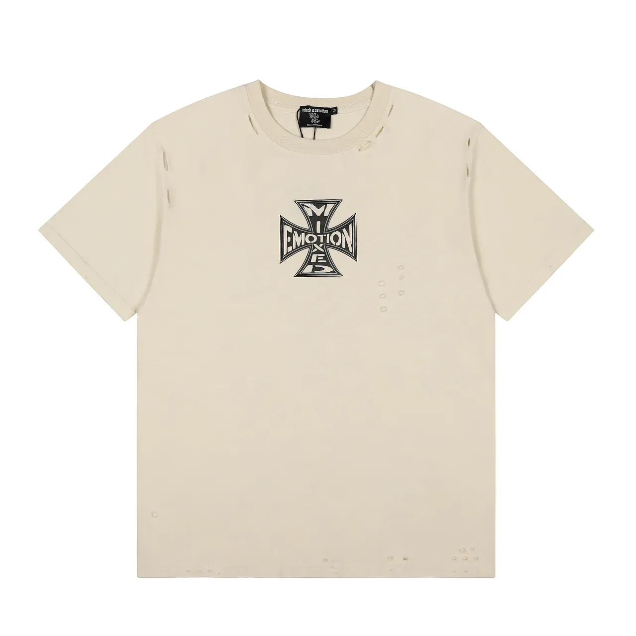 Camiseta preta Mixed Emotion com estampa de cruz de ferro 3