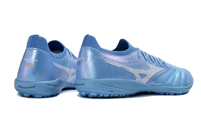 Mizuno Morelia Neo हल्का नीला चमकदार टर्फ फुटबॉल जूते 2