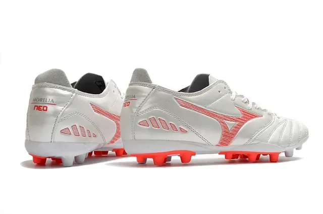 Mizuno Chaussures de Football Blanc Rouge Tige Basse Cuir Doublure Matelassée pour Terrain Firme 5
