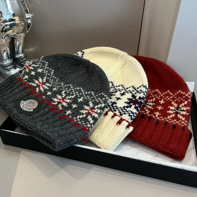 Moncler Beige Navy Fair Isle Knit Pattern Ribbed Fold-Over Cuff Beanie 2
