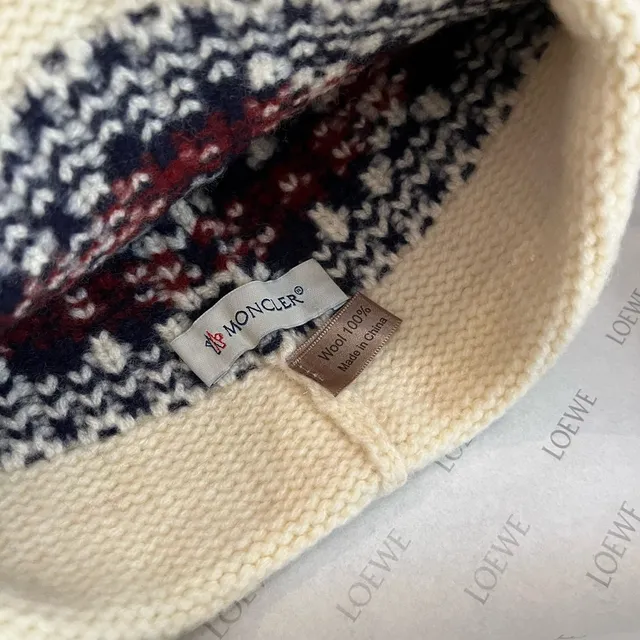 Moncler Beige Navy Fair Isle Knit Pattern Ribbed Fold-Over Cuff Beanie 4