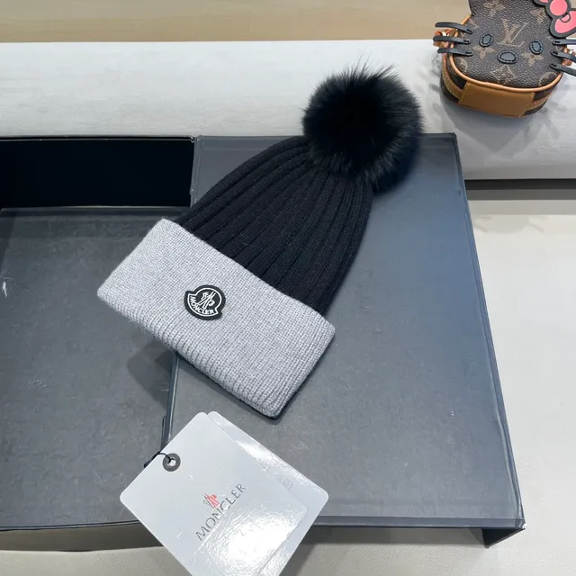 Moncler ধূসর কালো রিবড বুনন টু-টোন বিনি 3