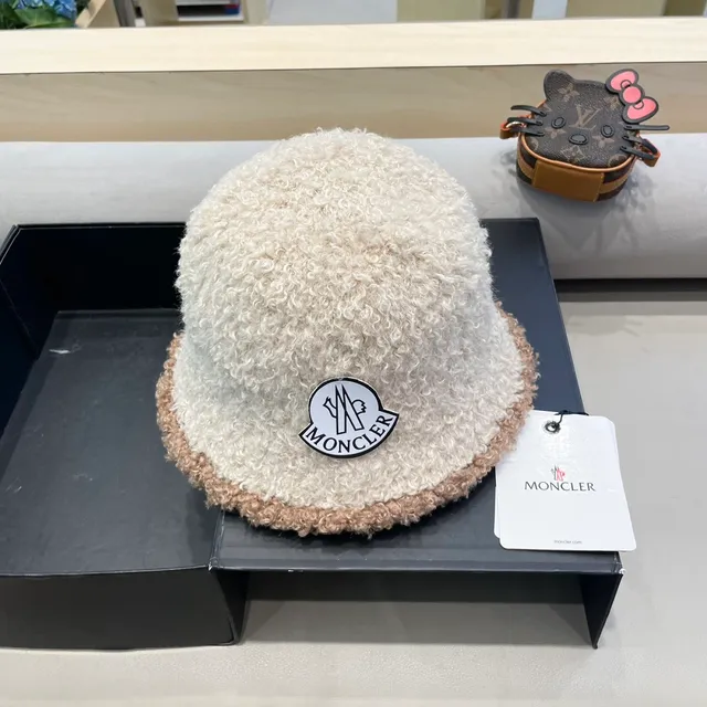 Moncler 双色调卷曲纤维桶帽 4