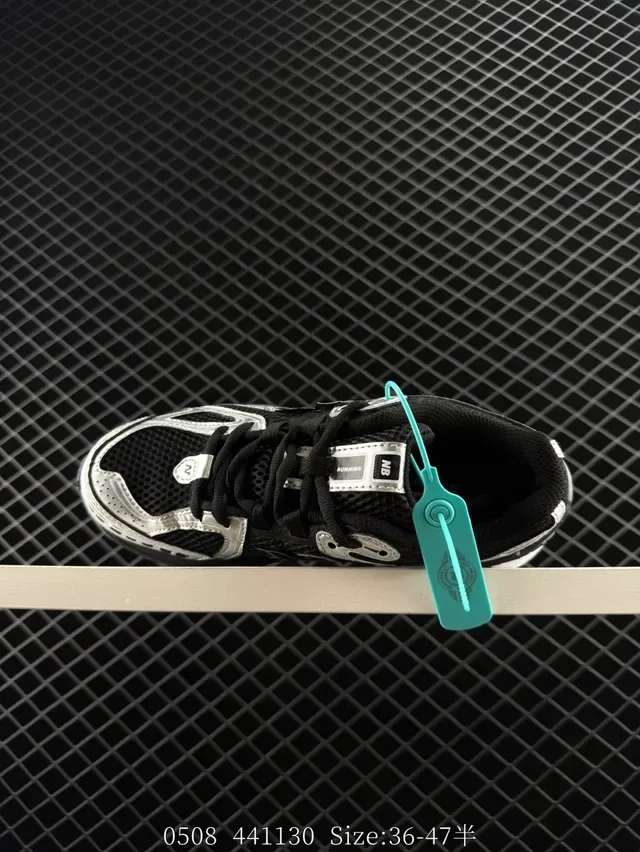 New Balance 150GR Tênis Lifestyle Pretos Prateados Brancos 6