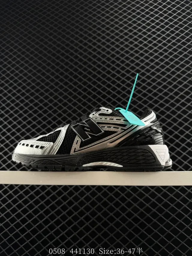 New Balance 150GR Tênis Lifestyle Pretos Prateados Brancos 7