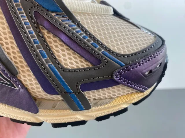 New Balance 1906A Violet Blanc Bourgogne Chaussures de Style de Vie 2