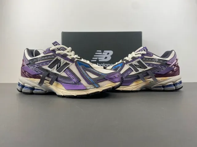 New Balance 1906A Violet Blanc Bourgogne Chaussures de Style de Vie 10