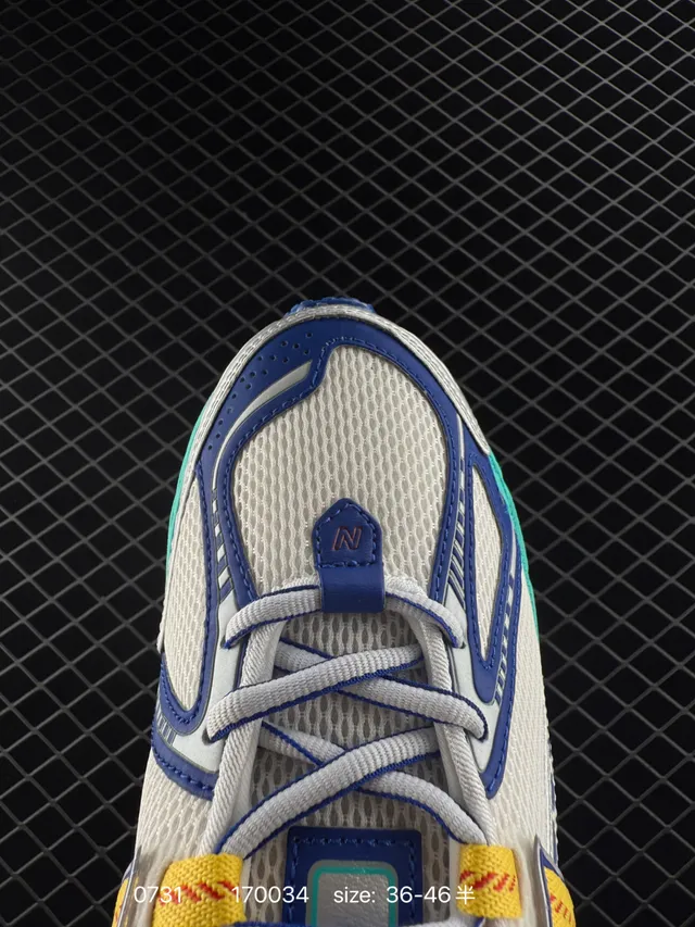 New Balance 2002R 白色海军蓝绿松石红跑鞋 2
