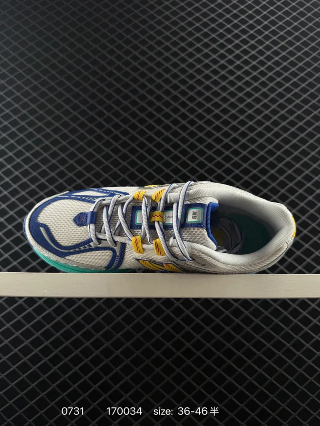 New Balance 2002R 白色海军蓝绿松石红跑鞋 4