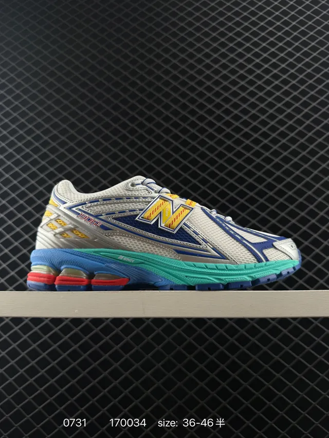 New Balance 2002R 白色海军蓝绿松石红跑鞋 6