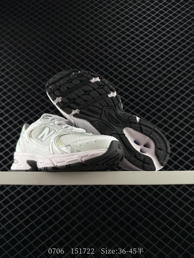 New Balance 530 Zapatillas Lifestyle Blancas y Grises 4