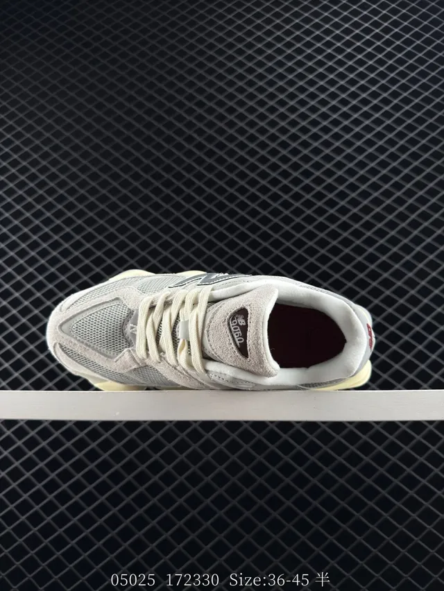 New Balance 9060 Beige y Crema Zapatillas Chunky 7