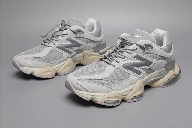 New Balance 9060 灰色和米色生活方式运动鞋 5