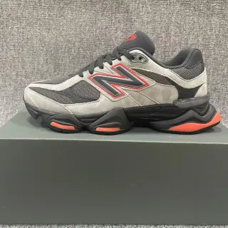 New Balance 9060 Tênis chunky cinza preto laranja